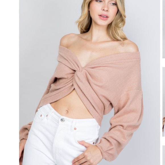 Illa Illa Reversible Twist Top - Picture 4 of 10